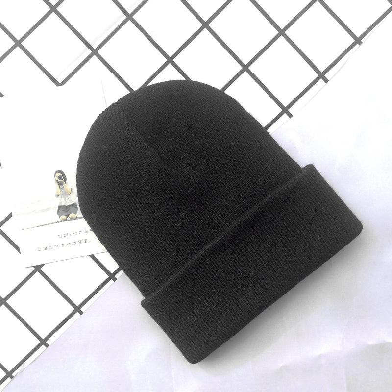 H00011 Basic Beanie Lasten neulottu hattu